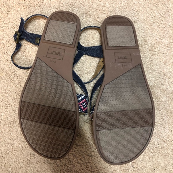 TOMS Navy/denim sandal sz 6 - Picture 3 of 3